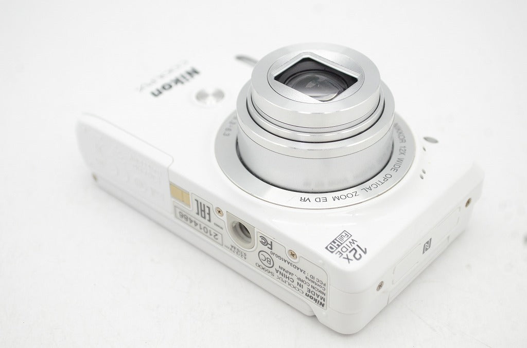 Nikon ニコン COOLPIX S6900 コンパクトデジタルカメラ ホワイト 250615k