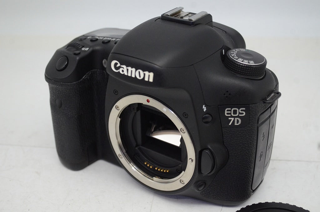 美品 Canon キヤノン EOS 7D ボディ デジタル一眼レフカメラ 251020z