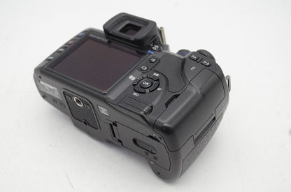 良品 OLYMPUS E-520 + ZUIKO DIGITAL ED 14-42mm F3.5-5.6 レンズキット デジタル一眼レフ 250623l