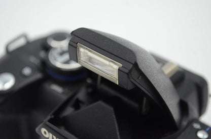 良品 OLYMPUS E-520 + ZUIKO DIGITAL ED 14-42mm F3.5-5.6 レンズキット デジタル一眼レフ 250623l