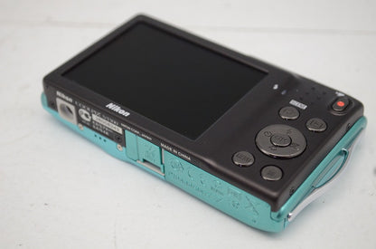 美品 Nikon ニコン COOLPIX S3300 ミントグリーン コンパクトデジタルカメラ 251022k
