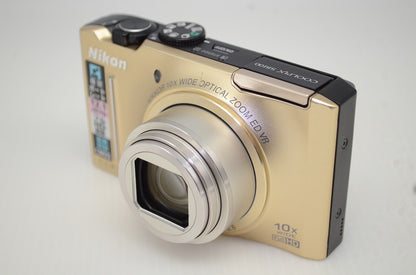 美品 Nikon ニコン COOLPIX S8100 コンパクトデジタルカメラ ゴールド 元箱付 251022j