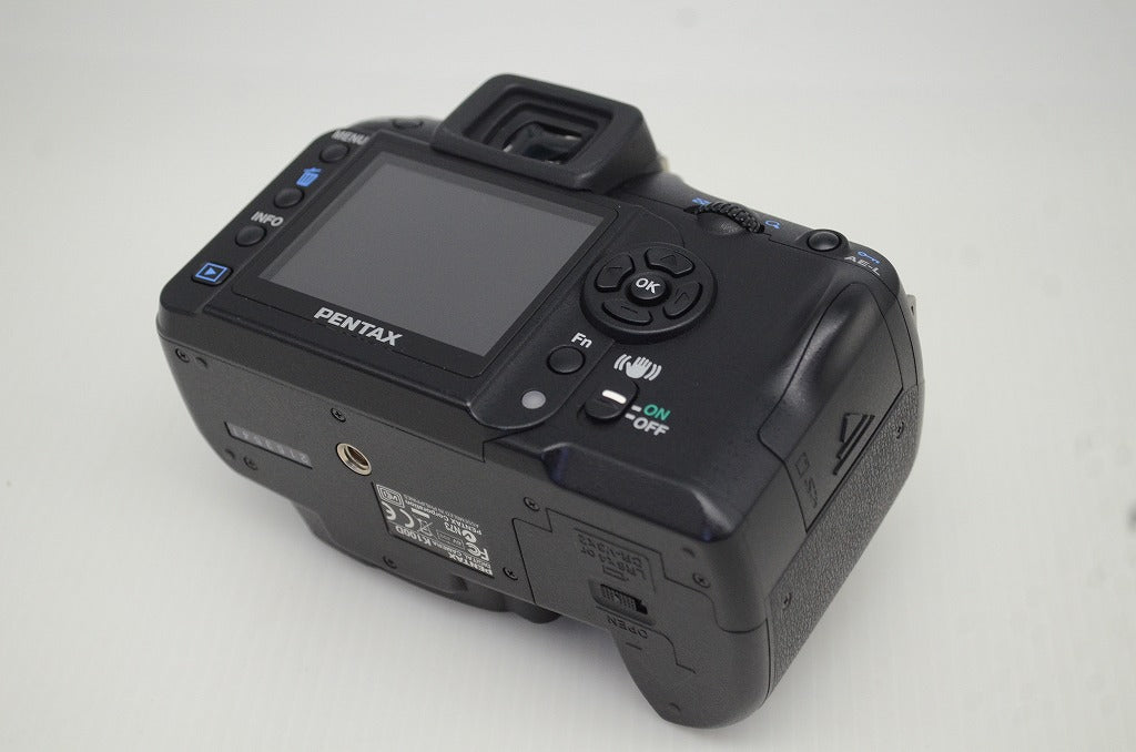 良品 PENTAX ペンタックス K100D + smc PENTAX DA 18-55mm F3.5-5.6 AL レンズキット デジタル一眼レフカメラ 251023r