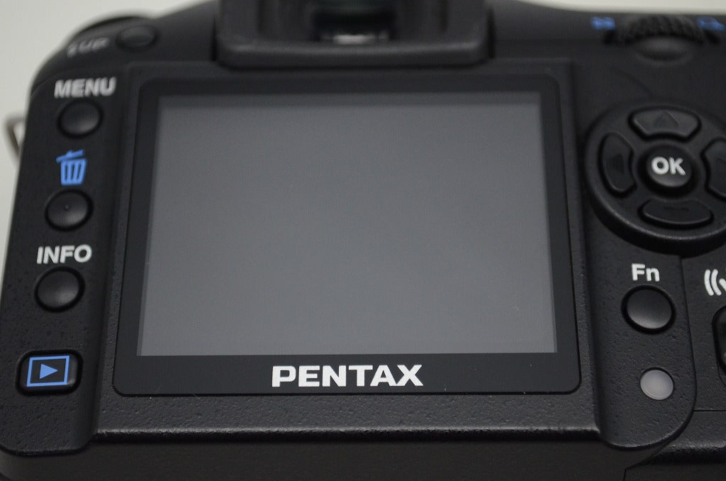 良品 PENTAX ペンタックス K100D + smc PENTAX DA 18-55mm F3.5-5.6 AL レンズキット デジタル一眼レフカメラ 251023r