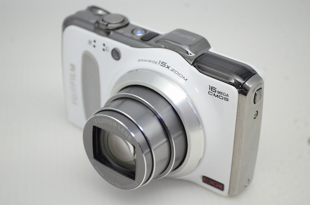 良品 FUJIFILM  フジフィルム FinePix F600EXR コンパクトデジタルカメラ ホワイト 元箱付 251027k