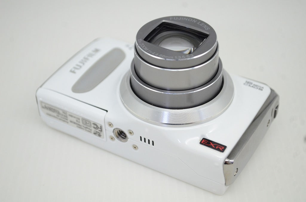 良品 FUJIFILM  フジフィルム FinePix F600EXR コンパクトデジタルカメラ ホワイト 元箱付 251027k