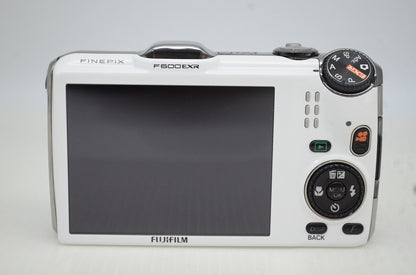 良品 FUJIFILM  フジフィルム FinePix F600EXR コンパクトデジタルカメラ ホワイト 元箱付 251027k