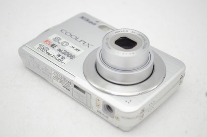 Nikon ニコン COOLPIX S210 コンパクトデジタルカメラ シルバー 250702n
