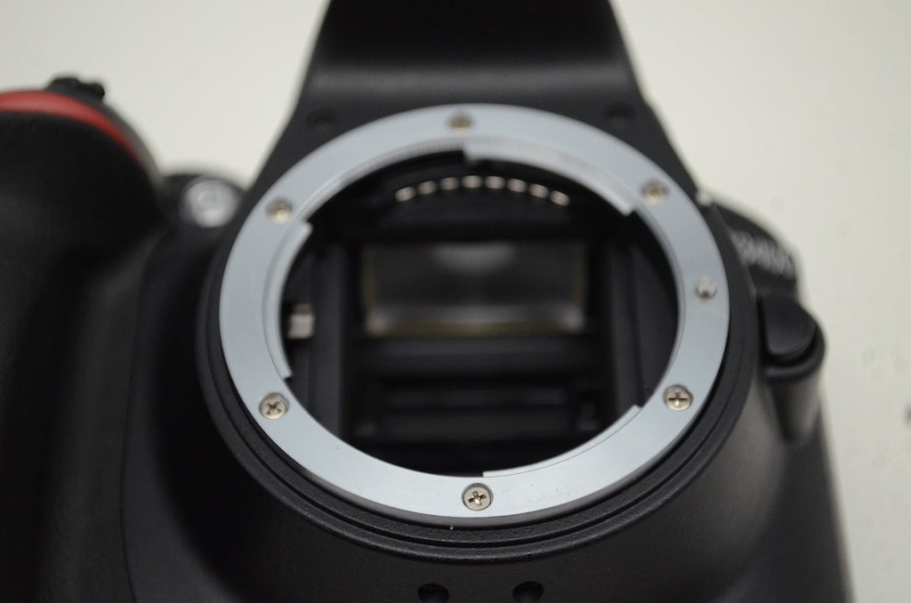 美品 Nikon ニコン D3400 ＋ AF-P DX 18-55mm VR レンズキット デジタル一眼レフカメラ 251027i