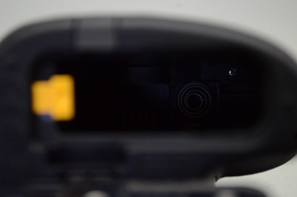 美品 Nikon ニコン D3400 ＋ AF-P DX 18-55mm VR レンズキット デジタル一眼レフカメラ 251027i