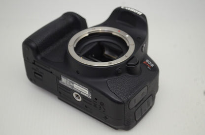 美品 Canon キヤノン EOS Kiss X7i ボディ + EF-S 18-55mm F3.5-5.6 IS STM デジタル一眼レフカメラ 元箱付 251027e