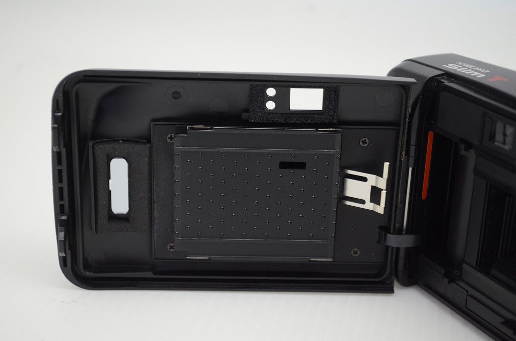 KYOCERA 京セラ Slim T (Carl Zeiss Tessar 35mm F3.5) 35mmコンパクトフィルムカメラ 251031v