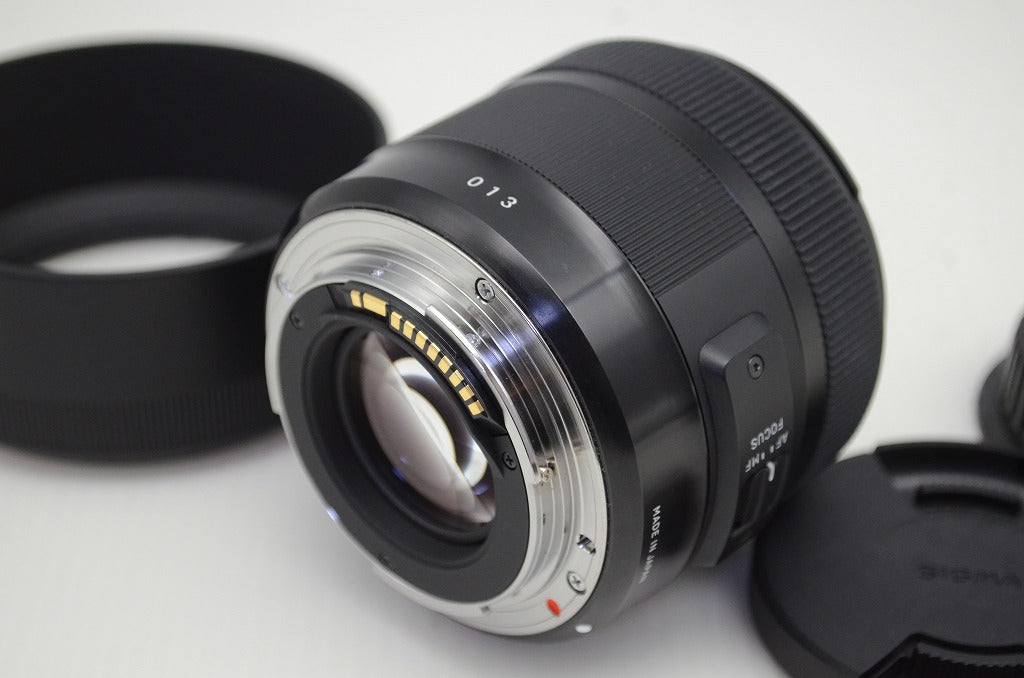 SIGMA シグマ Art 30mm F1.4 DC HSM Canon キヤノン EFマウント APS-C 単焦点レンズ フード付 251031o
