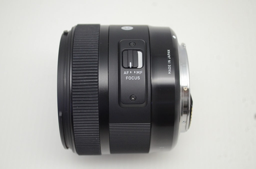 SIGMA シグマ Art 30mm F1.4 DC HSM Canon キヤノン EFマウント APS-C 単焦点レンズ フード付 251031o