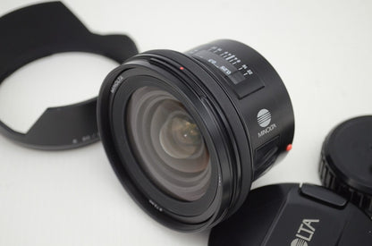 良品 MINOLTA ミノルタ AF 20mm F2.8 NEW SONY ソニー αマウント 単焦点レンズ フード付 251030r