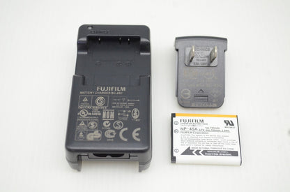 良品 FUJIFILM フジフィルム FinePix Z900EXR コンパクトデジタルカメラ ピンク 251030d