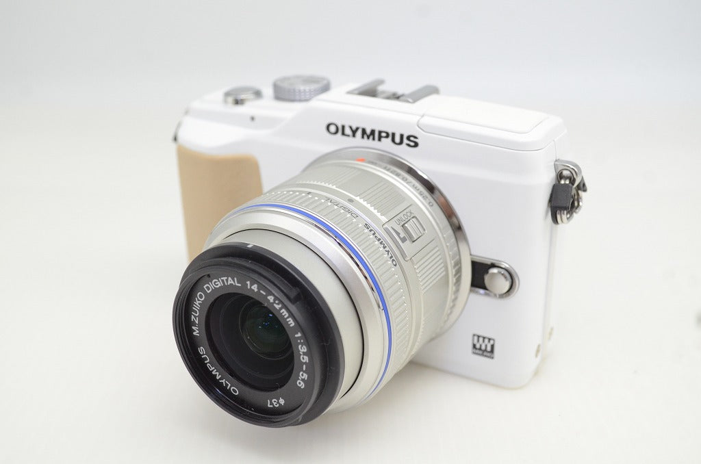 美品 OLYMPUS PEN Lite E-PL2 + M.ZUIKO DIGITAL 14-42mm F3.5-5.6 II レンズキット ミラーレス 元箱付 251029n