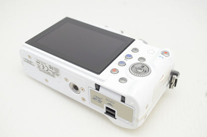 美品 OLYMPUS PEN Lite E-PL2 + M.ZUIKO DIGITAL 14-42mm F3.5-5.6 II レンズキット ミラーレス 元箱付 251029n