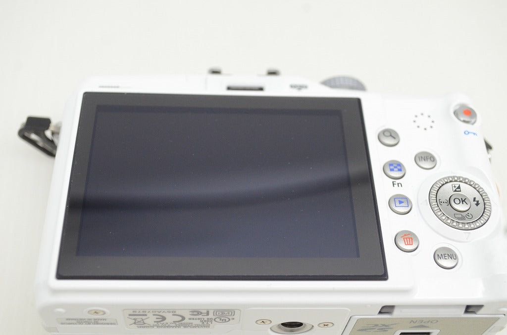 美品 OLYMPUS PEN Lite E-PL2 + M.ZUIKO DIGITAL 14-42mm F3.5-5.6 II レンズキット ミラーレス 元箱付 251029n