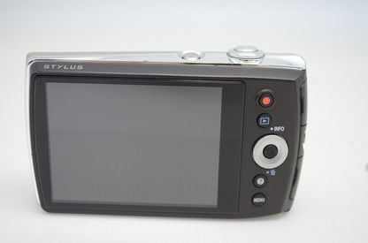 良品 OLYMPUS オリンパス STYLUS VH-515 コンパクトデジタルカメラ シルバー 251020c