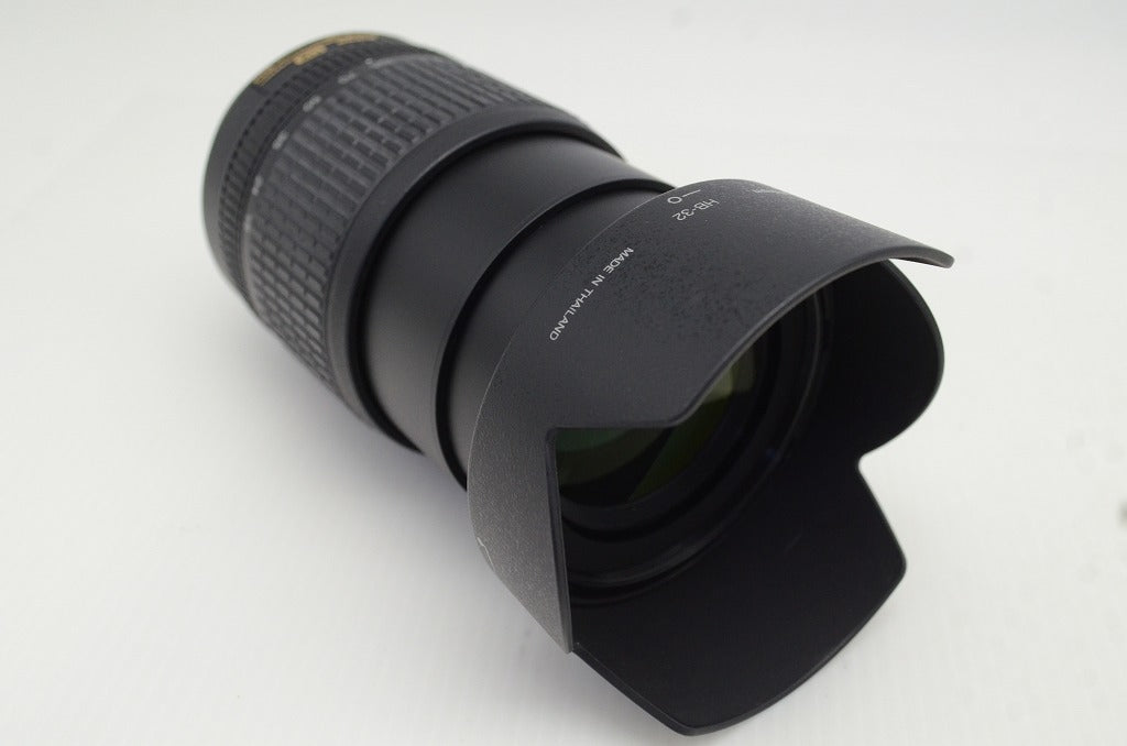 美品 Nikon ニコン AF-S DX NIKKOR 18-105mm F3.5-5.6G ED VR APS-C ズームレンズ フード付 251028h