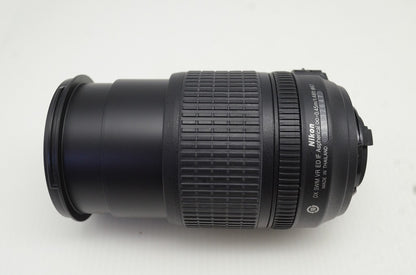 美品 Nikon ニコン AF-S DX NIKKOR 18-105mm F3.5-5.6G ED VR APS-C ズームレンズ フード付 251028h