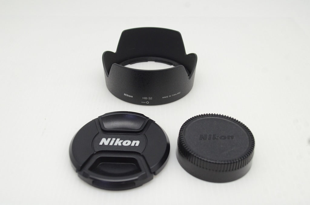 美品 Nikon ニコン AF-S DX NIKKOR 18-105mm F3.5-5.6G ED VR APS-C ズームレンズ フード付 251028h
