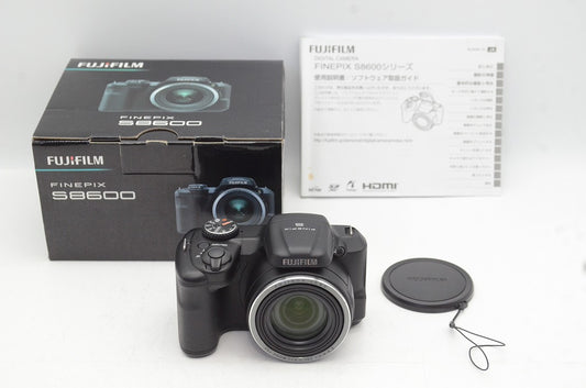 美品 FUJIFILM フジフィルム FinePix S8600 デジタルカメラ ブラック 元箱付 250728ak