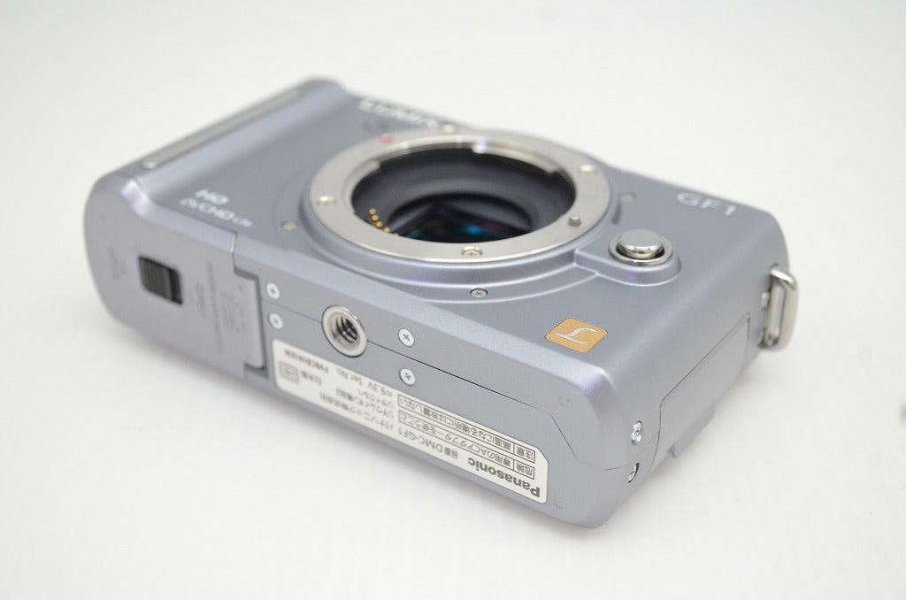 良品 Panasonic パナソニック LUMIX DMC-GF1 ボディ ミラーレス一眼カメラ ブレードシルバー 251031ad