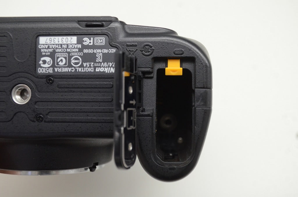 Nikon ニコン D5100 ボディ デジタル一眼レフカメラ 251020x