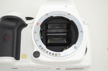 PENTAX ペンタックス K-x ボディ デジタル一眼レフカメラ 251031f