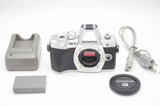 OLYMPUS オリンパス OM-D E-M10 Mark III ボディ ミラーレス一眼カメラ シルバー 250802q