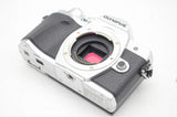OLYMPUS オリンパス OM-D E-M10 Mark III ボディ ミラーレス一眼カメラ シルバー 250802q