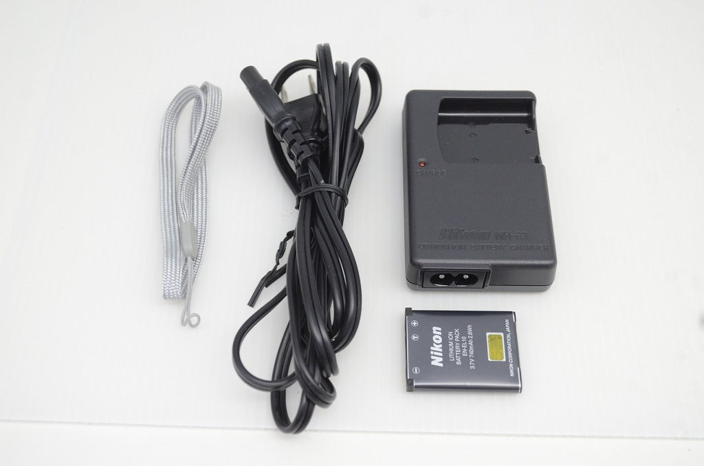 美品 Nikon ニコン COOLPIX S60 コンパクトデジタルカメラ ゴールド 251031al