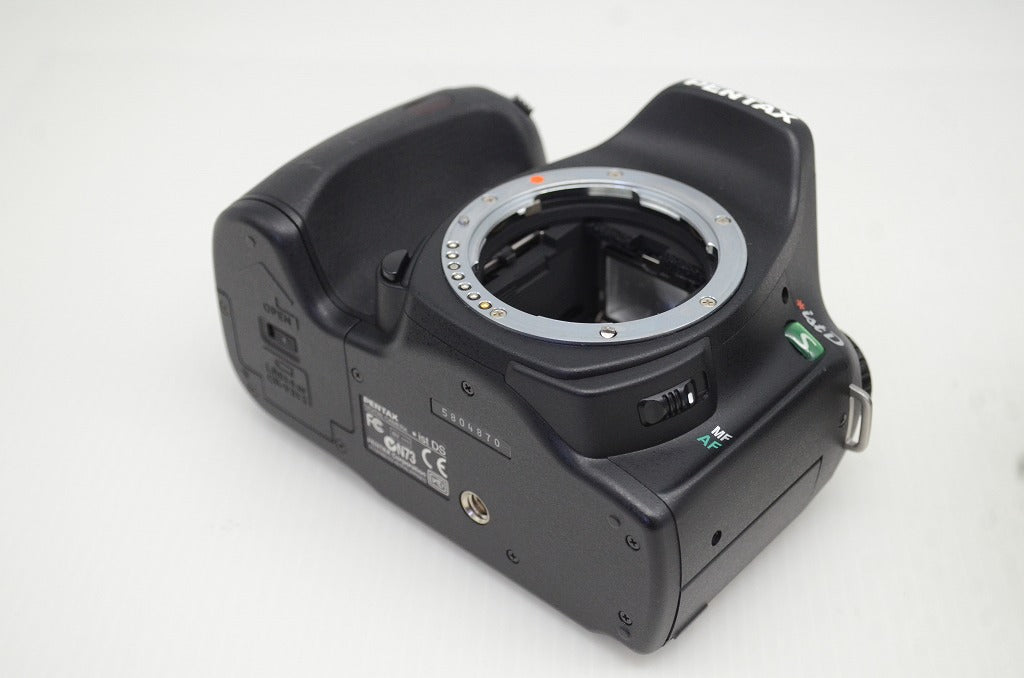 良品 PENTAX ペンタックス *ist DS + smc PENTAX DA 18-55mm F3.5-5.6 AL レンズキット デジタル一眼レフカメラ 251031e