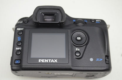 良品 PENTAX ペンタックス *ist DS + smc PENTAX DA 18-55mm F3.5-5.6 AL レンズキット デジタル一眼レフカメラ 251031e