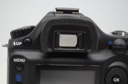 良品 PENTAX ペンタックス *ist DS + smc PENTAX DA 18-55mm F3.5-5.6 AL レンズキット デジタル一眼レフカメラ 251031e