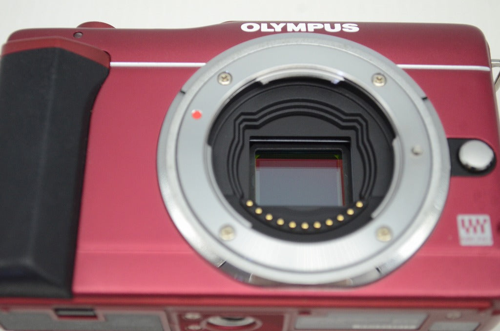 美品 OLYMPUS PEN Lite  E-PL1s ボディ + M.ZUIKO DIGITAL 14-42mm II レンズキット ミラーレス レッド 元箱付 251028m