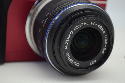 美品 OLYMPUS PEN Lite  E-PL1s ボディ + M.ZUIKO DIGITAL 14-42mm II レンズキット ミラーレス レッド 元箱付 251028m