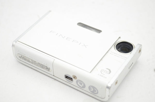 デジタルカメラ FUJIFILM FinePix Z2 FUJIFILM】FinePix Z2（メモリーカード&バッテリー/充電器付き