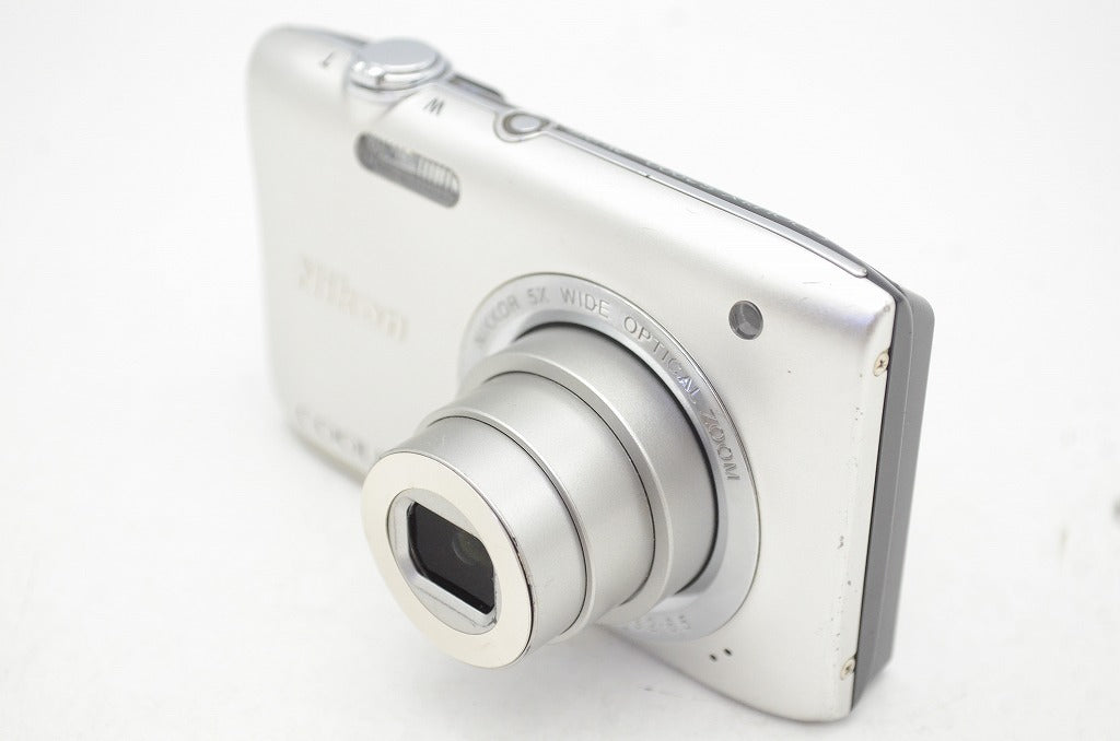 Nikon ニコン COOLPIX S2900 コンパクトデジタルカメラ シルバー 250817e