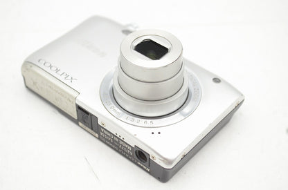 Nikon ニコン COOLPIX S2900 コンパクトデジタルカメラ シルバー 250817e