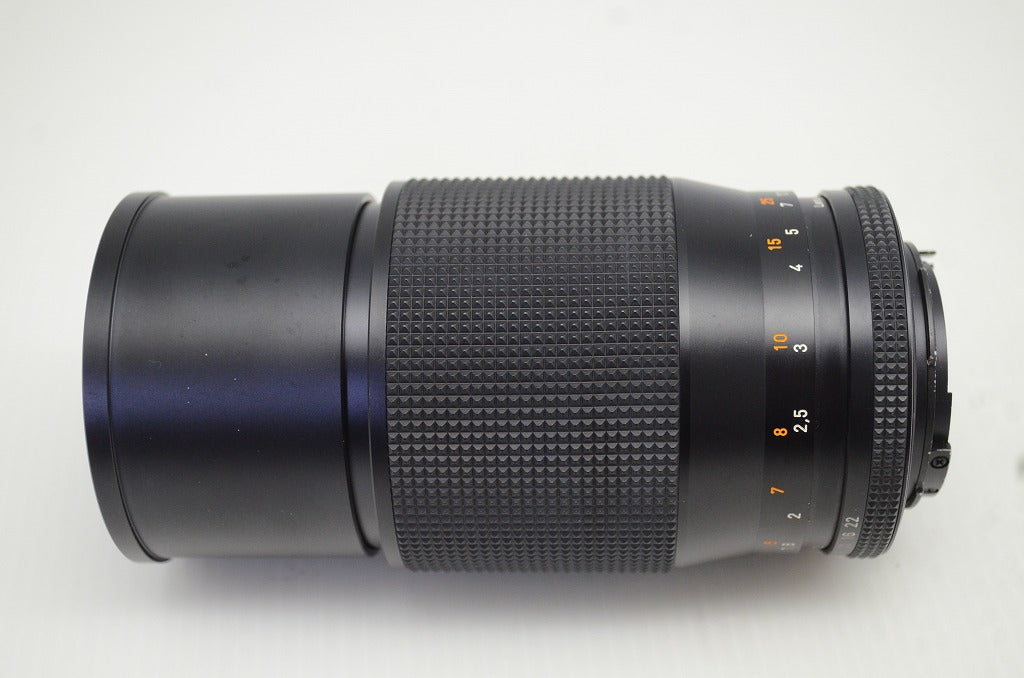 良品 CONTAX コンタックス Carl Zeiss Sonnar T* 135mm F2.8 AEJ ヤシコンマウント CY Mount 単焦点レンズ 251031m