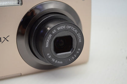 美品 Nikon ニコン COOLPIX S4000 コンパクトデジタルカメラ ブライトブロンズ 251030b