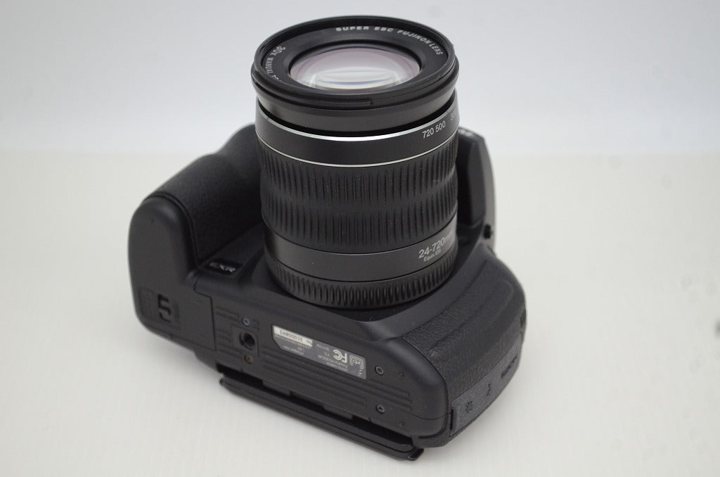 美品 FUJIFILM フジフィルム FinePix HS30EXR デジタルカメラ 251106a