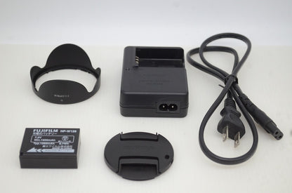 美品 FUJIFILM フジフィルム FinePix HS30EXR デジタルカメラ 251106a