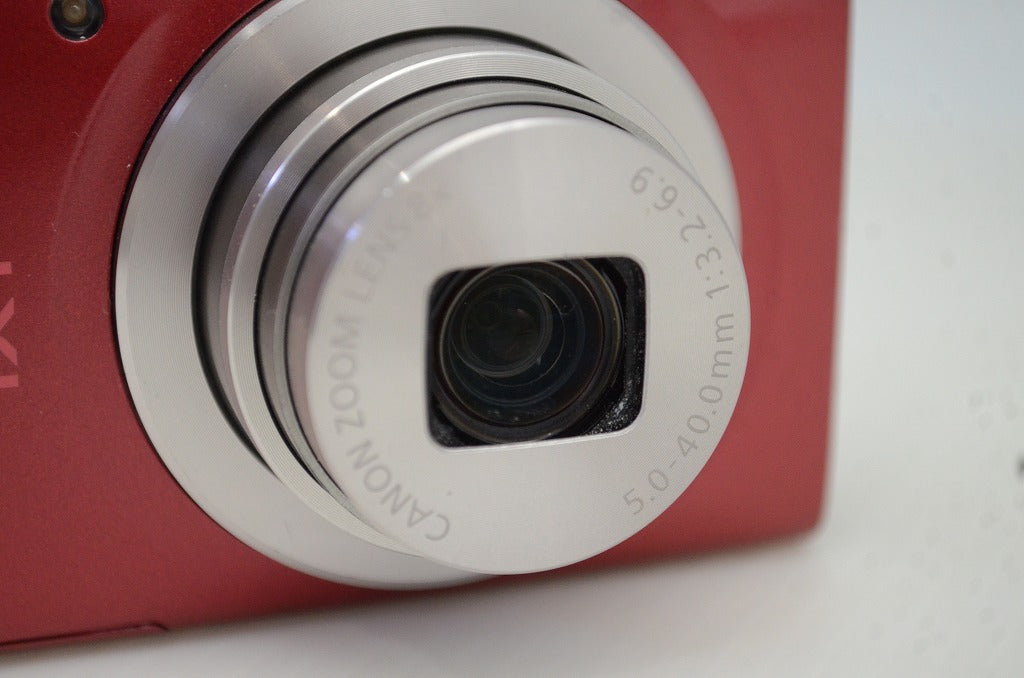 美品 Canon キヤノン IXY 200 コンパクトデジタルカメラ レッド 元箱付 251104z
