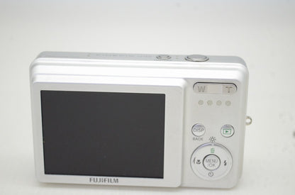 FUJIFILM フジフィルム FinePix J10 コンパクトデジタルカメラ シルバー 元箱付 251101b