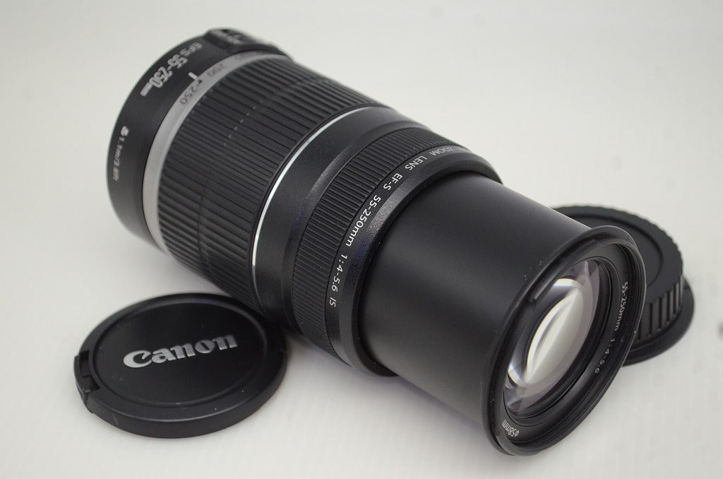 美品 Canon キヤノン EF-S 55-250mm F4-5.6 IS APS-C ズームレンズ 251105f