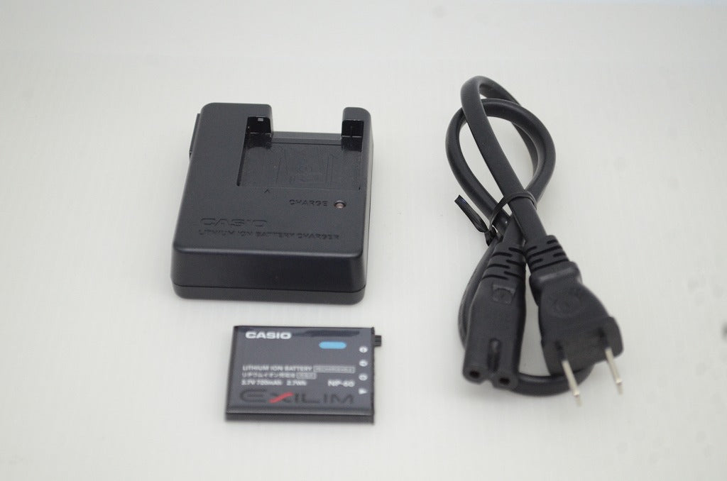 CASIO カシオ EXILIM EX-Z90 コンパクトデジタルカメラ ピンク 251104d